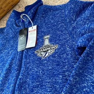 NWT Antigua 2020 Stanley Cup Champs Tampa Bay Lightning Pullover Large Fleece